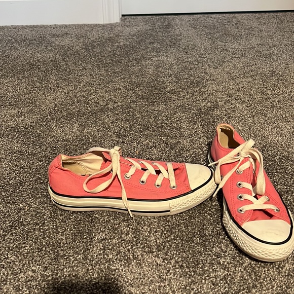 Women’s size 6 pink converse good used condition - Picture 5 of 7
